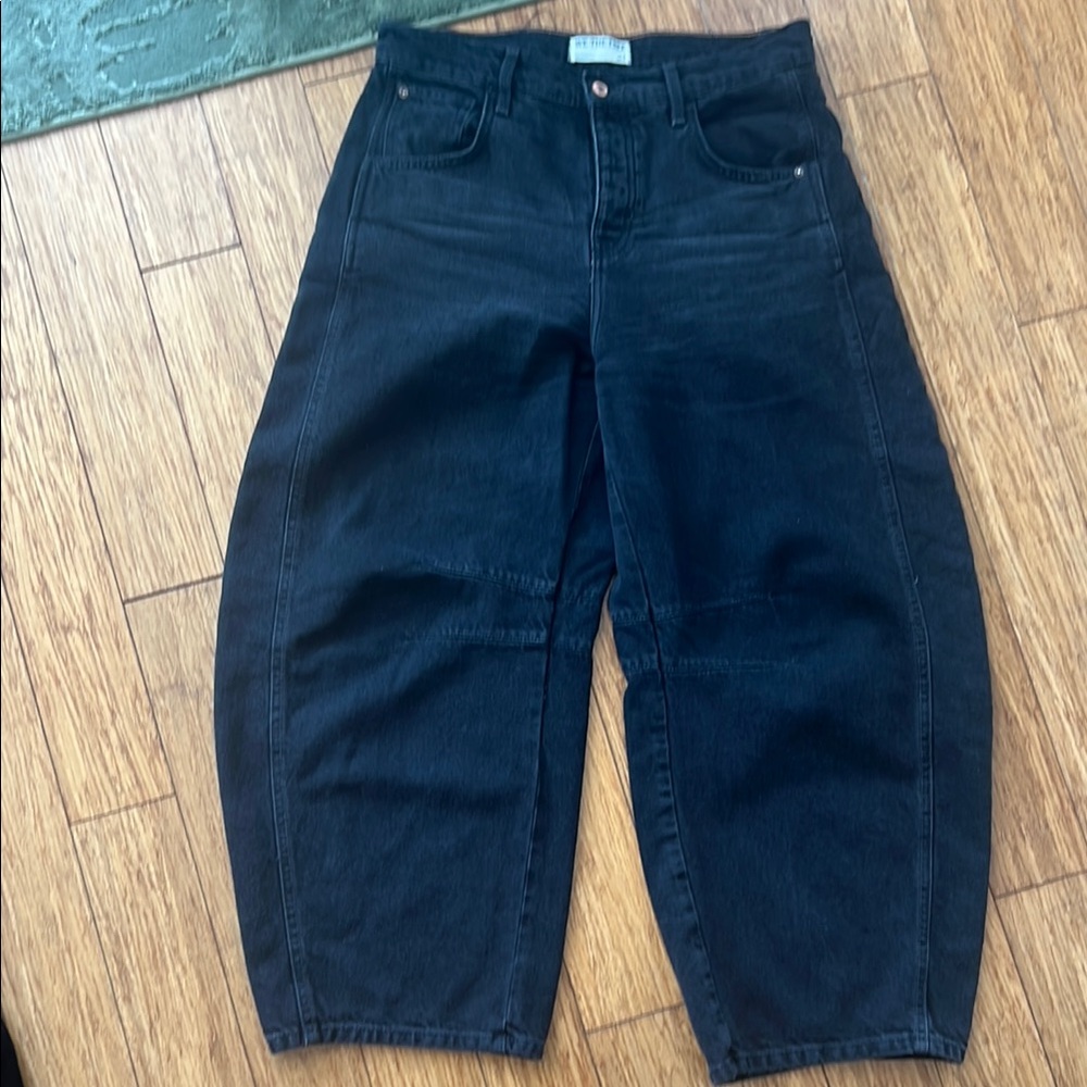 Black Wide-Leg Jeans
